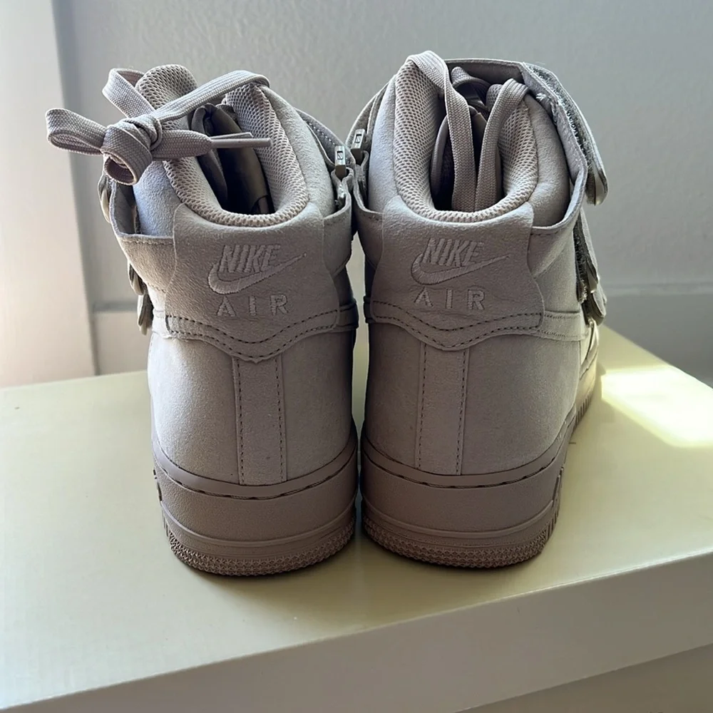 Nike Air Force 1 High '07 SP Billie Eilish Mushroom - Picture 6 of 10